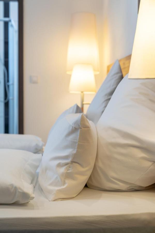 Hotel In Laisen Ройтлинген Экстерьер фото